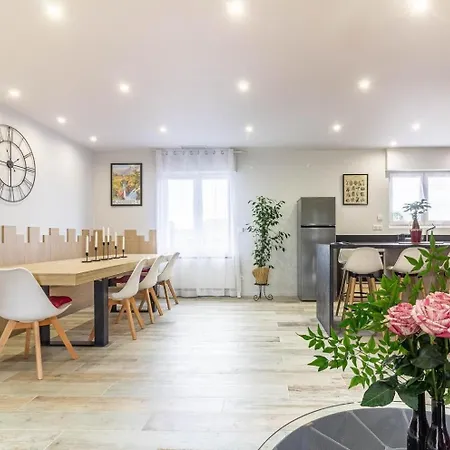 La Roseraie Holiday home Loucrup